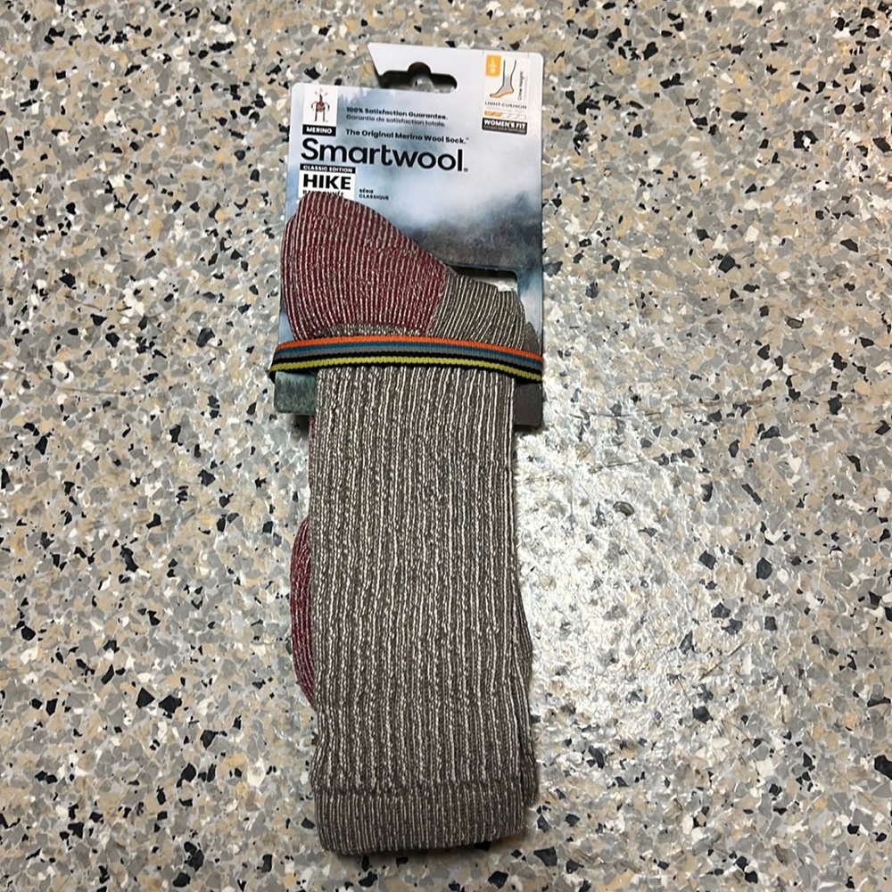 Smartwool Hike Sock Classic edition light cushion women color:taupe #3467